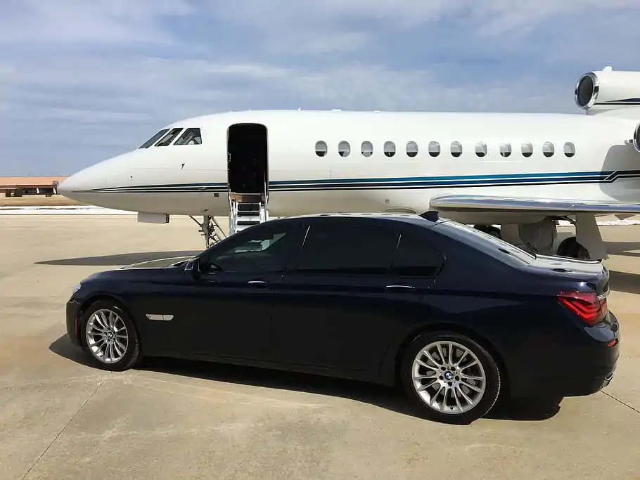 alliston limo service- airport shuttle