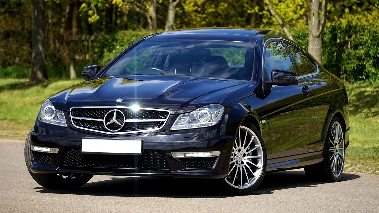 Black Mercedes Benz - private Limo car rental services orillia